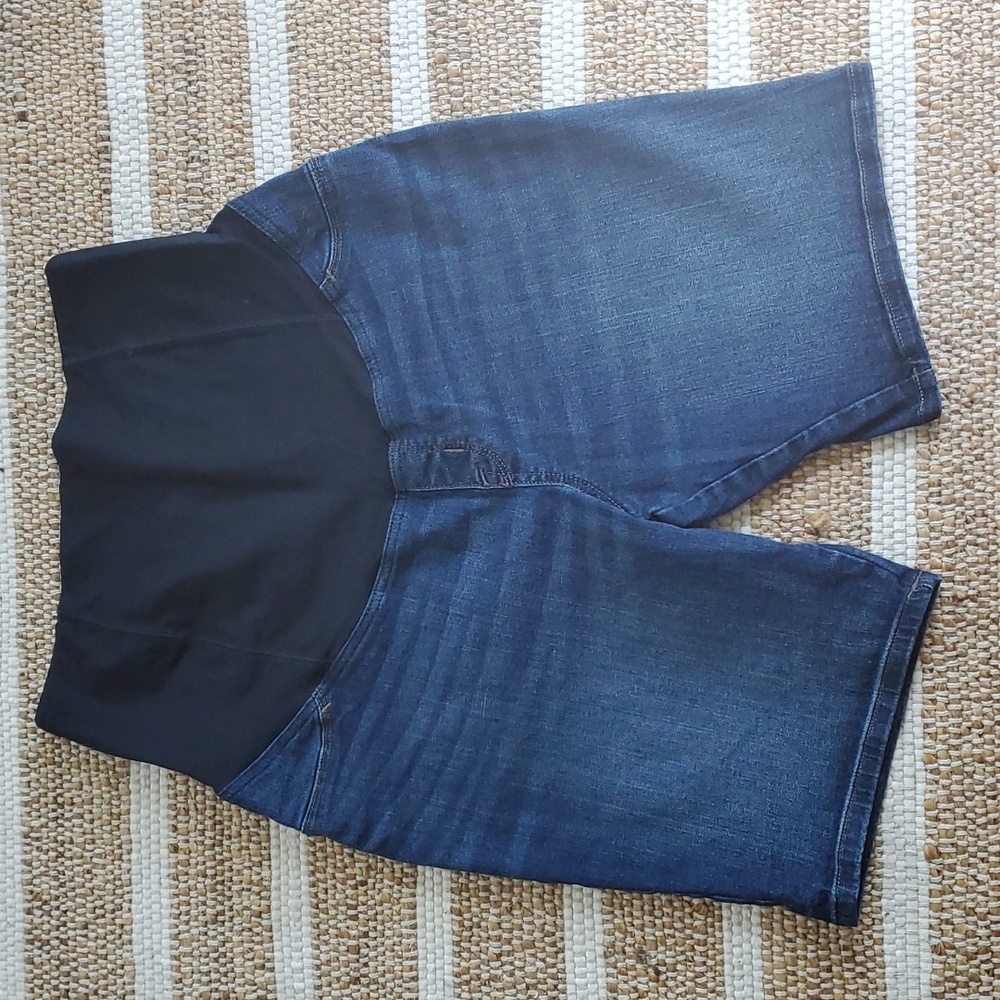 Over Belly Bermuda Maternity dark Wash